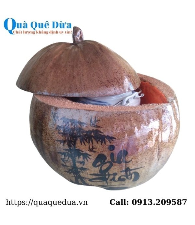 Vỏ Giữ Ấm Bình Trà Trái Dừa Hoa Văn Lồng Chữ Gia Đình Và Bình Trà 400 - 950ml